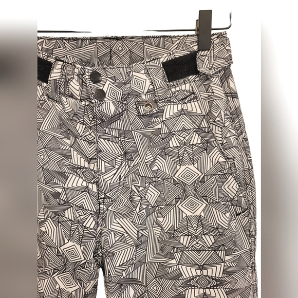 Arctix Kids Snowpants Black White Geometric Insulated Winter Sports Pants Y Med - Picture 3 of 11